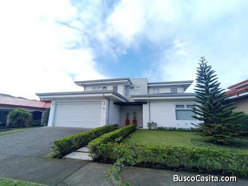Venta de Casa en San Isidro de Heredia. RAH 25-1931