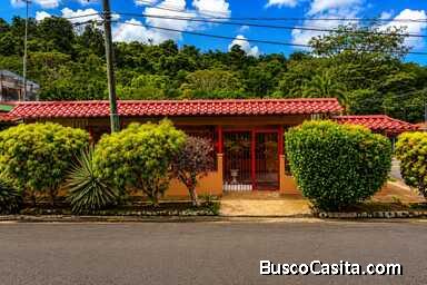 VENTA DE CASA DE 200 M2 EN BARRIO LAS AMERICAS, PEREZ ZELEDON: RENTABILIDAD INMEDIATA Y UBICACION CE