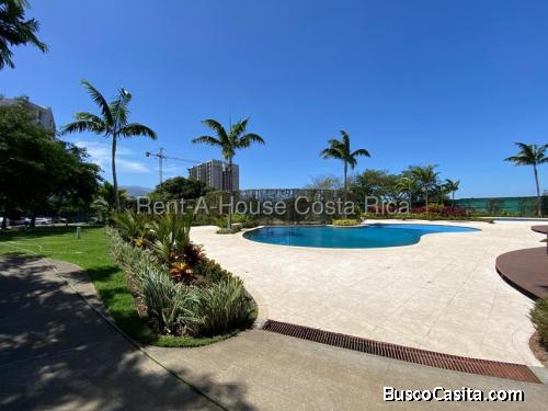 Venta de Apartamento en Ulloa-Heredia. RAH 27-33