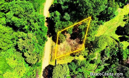 SE VENDE LOTE PLANO EN ZONA TRANQUILA Y DE FACIL ACCESO