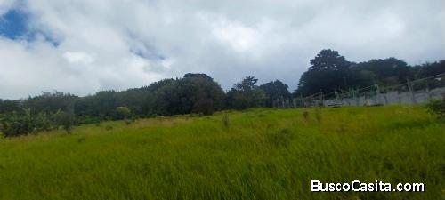 Terreno con vista y 2 pajas de agua, San Isidro Heredia 2,316 mtrs2