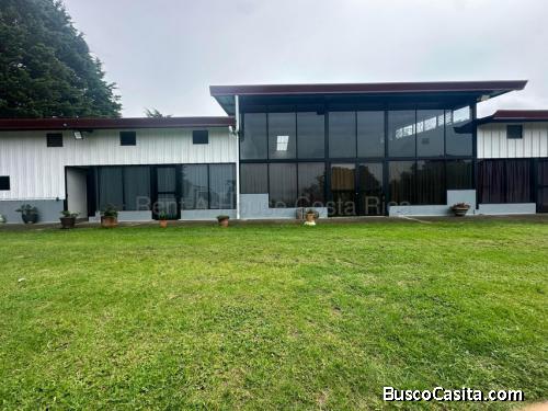 Venta de Lote + CASA PREFABRICADA en San Rafael-Ángeles de Heredia. RAH 27-180