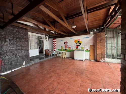 Venta de Casa en Desamparados, San José. RAH 27-193 Uso de Suelo Mixto