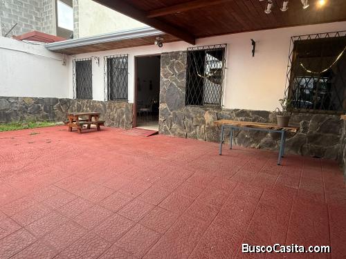 Casa centrica, San Isidro de Heredia, 196 mtrs2