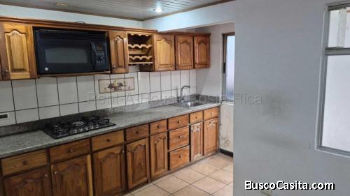 Venta de Apartamento en Tibás-Colima. RAH 27-502