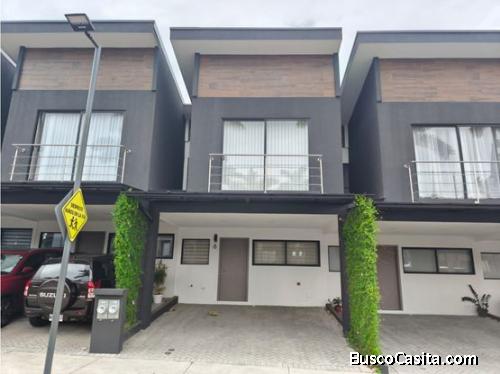 ALQUILER DE CASA NUEVA, ALAJUELA, SAN RAFAEL, CONDOMINIO ARCADIA.
