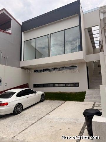 Alquiler de Apartamento para ESTRENAR en Ulloa-Heredia. RAH 27-637