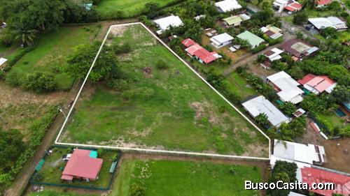 SE VENDE LOTE EN HATILLO CON EXCELENTE POTENCIAL DE INVERSION