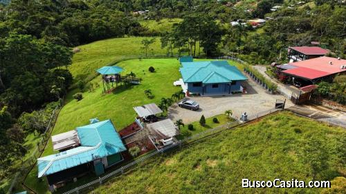 Casa de Campo en Venta en Miravalles, Pérez Zeledón | 3.500 m² con Vista a Los Crestones