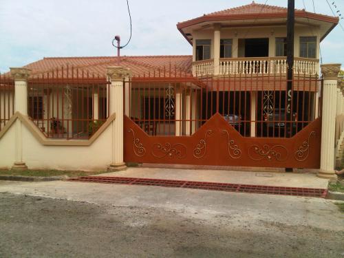 Venta de Casas en Panamá: Imponente Casa en Chitré