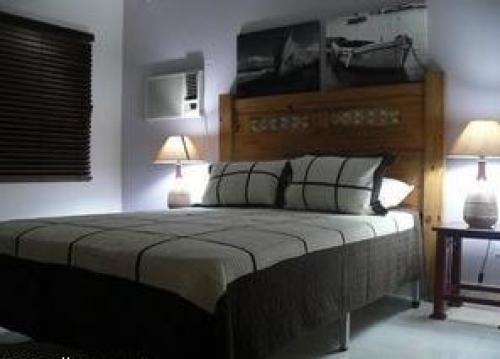 Duplex within walking Distance to the Beach In Coronado