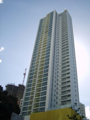 SEA un Agente Confiable VENDE: Apartamento en Moon Tower, San Francisco, Panama.