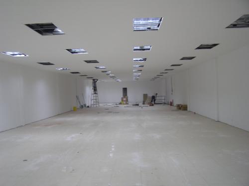 SEA un Agente Confiable ALQUILA: Local Comercial en Zona Libre Colon, Panama.