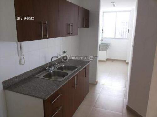 Alquilo Excelente Apartamento cerca del Parque Omar