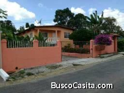 Se vende casa y terreno 600 metros cuadrados 