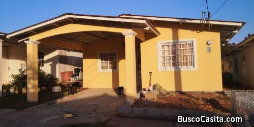 SE VENDE CASA EN ARRAIJAN NUEVO EMPERADOR