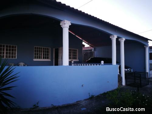 Múdate sin pagar deposito!! Casa de esquina en Arraiján con excelentes espacios!