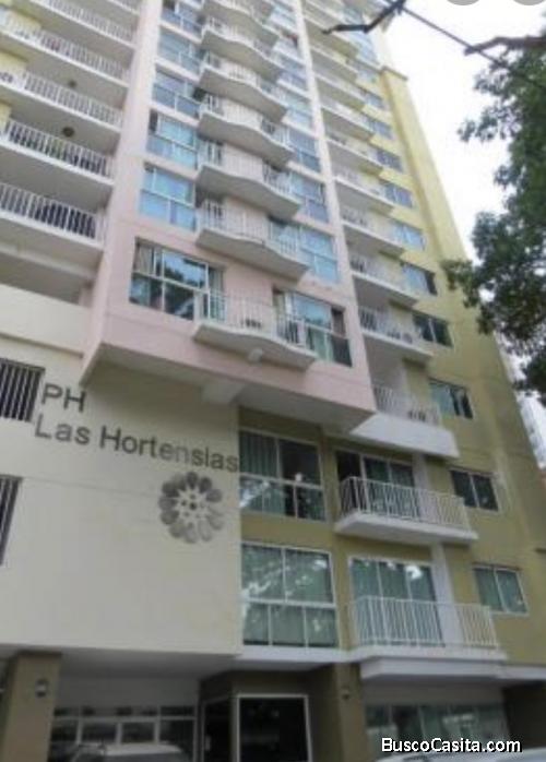 Apartamento ubicado en PH LAS HORTENSIAS a pocos metros del Parque Omar, Altos del Golf SF