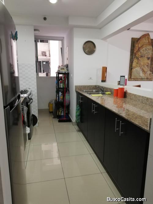 ALQUILO MI APARTAMENTO en PH CENTENNIAL Parque Lefevre. 