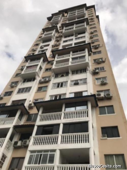 Vendo céntrico apartamento en Bella Vista