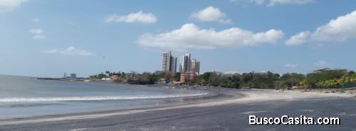 Hermoso lote a solo 400 metros del mar en Nueva Gorgona 