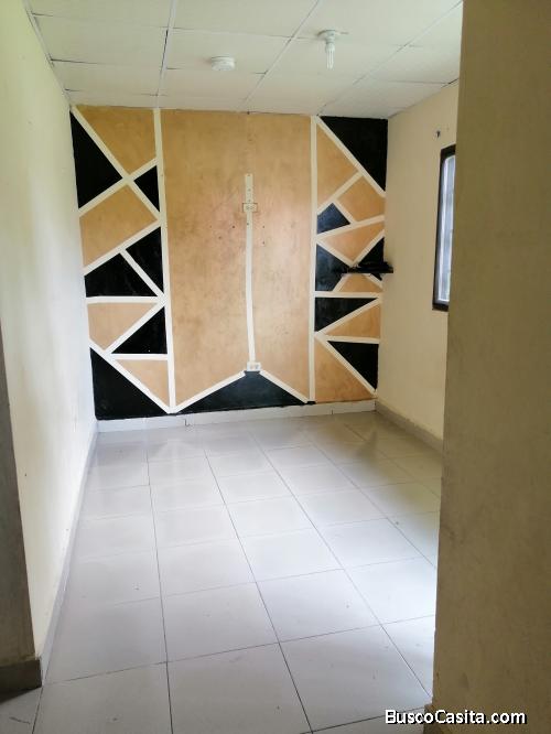 Casa unifamiliar dos cuartos sala comedor un baño en san pablo nuevo David 