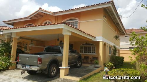 Se alquila Casa Residencial El Country x Condado