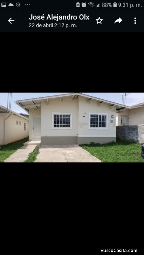 HERMOSA Y AMPLIA CASA CERCA DE LA VIA PRINCIPAL HACIA PANAMA O AL INTERIOR