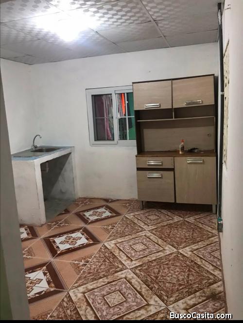 Se alquila casa chica en el crisol 66859175