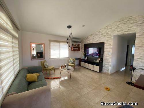 SE ALQUILA HERMOSA CAS EN LAS CUMBRES PH VISTA DEL LAGO