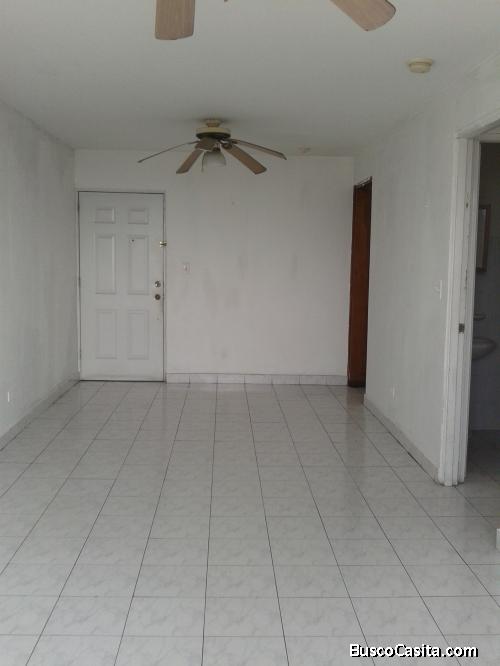 APARTAMENTO PH TORRES DEL SOL II