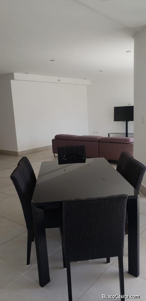 Cangrejo Alquilo lindo y amplio Apartamento Ph Luxor, semi amoblado con 189mts.1.700usd.(Negociable)