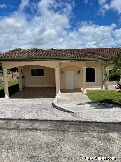 Dúplex en Distrito de Boquete Corregimiento de Caldera en Provincia de Chiriquí en Panamá