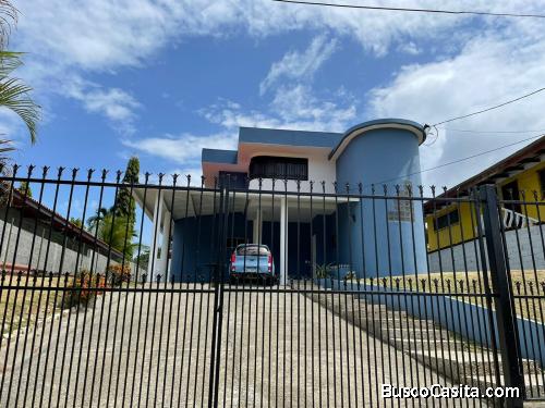 Venta de casa en Colón, Sabanitas barriada El maestro 