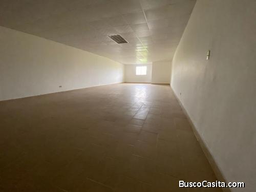 PH Las Mañanitas Vendo local planta baja y alta 216m2. B/.285.000.00