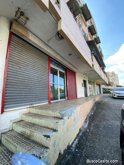 Vista Hermosa Alquilo Local plata baja 76.35m2. $800 (Negociable)