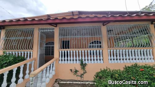 Venta de Casa en Torrijos Carter - San Miguelito