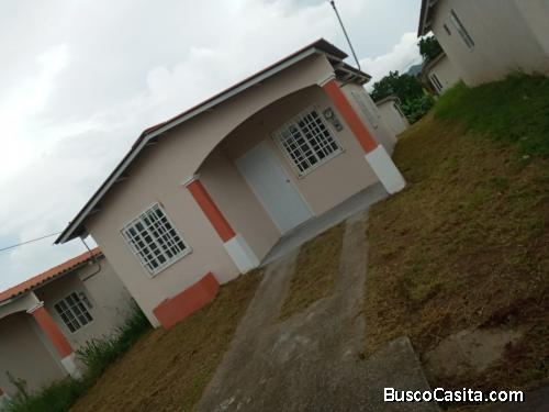 Se alquila casa en Chorrera, Altos de la Pradera 