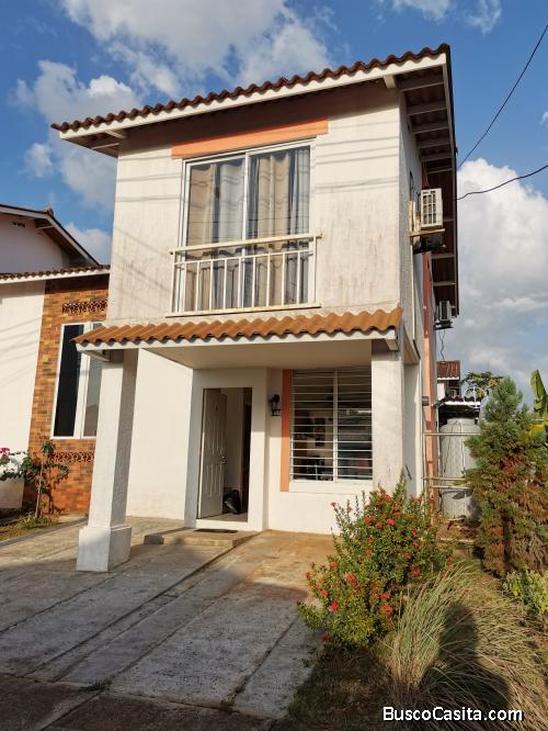 Se Alquila Casa en Residencial Aragon de Villas de Arraijan