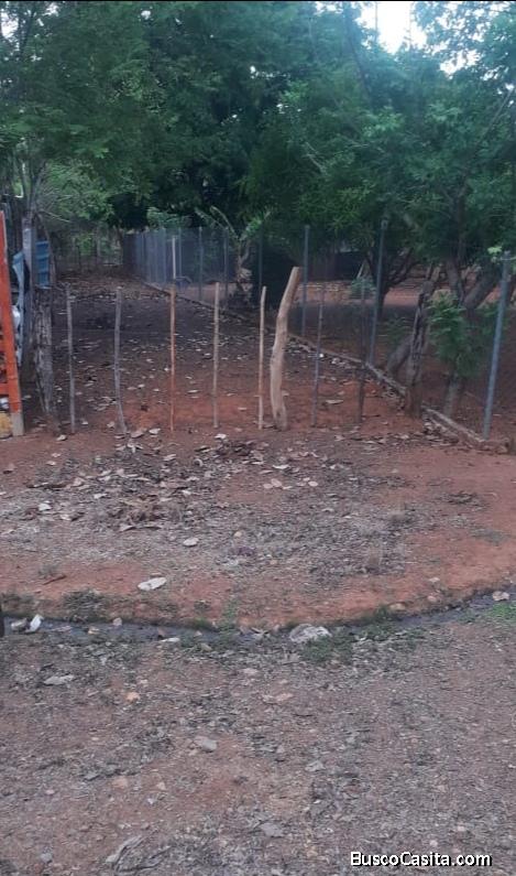 SE VENDE TERRENO 