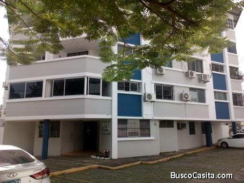 Alquilo Apartamento bien céntrico