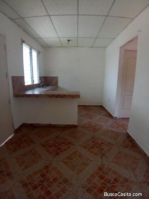 apartamento con sala , cocina, baño, lavanderia