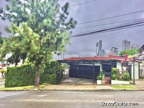 VENTA CASA EN ESQUINA EN L A LOMA CON PISCINA