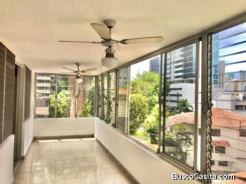 VENTA APARTAMENTO EN PH CADIZ EN CALLE SIN SALIDA