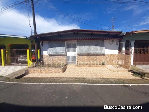 Se  Alquila casa en El Tecal Vacamonte