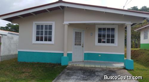 SE ALQUILA CASA, DOS RECAMARAS, URB. MONTEREGIO, PANAMA OESTE  