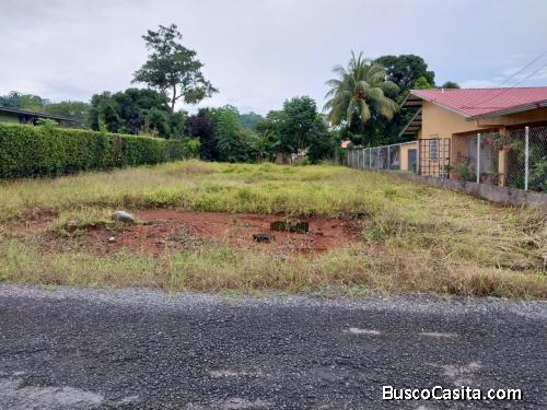 GANGA ! Vendo lote céntrico y a pocos metros del Federal Mall
