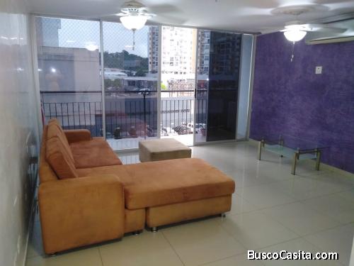 Alquilo apartamento en Altavista Tower, 100 metros cuadrados, 3 recamaras, 2 baños.  Amoblado y list