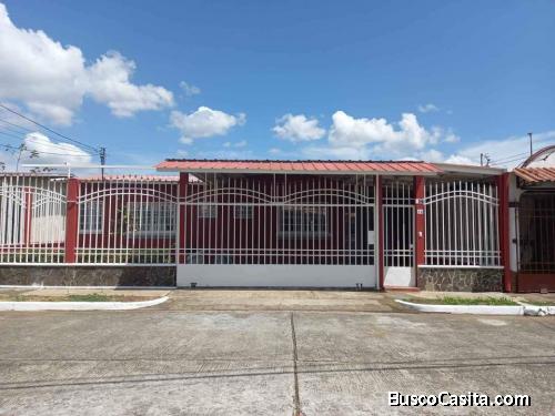 Vendo casa en Brisas de Arraiján