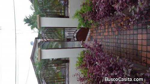 SE ALQUILA CASA EN BRISAS DEL GOLF